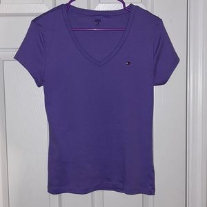 Tommy Hilfiger purple v Neck t shirt large